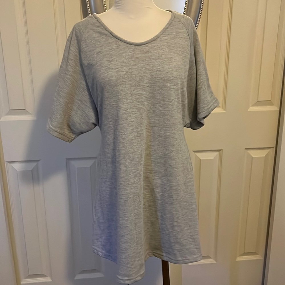 Small sweatshirt type of dress baby doll fitting